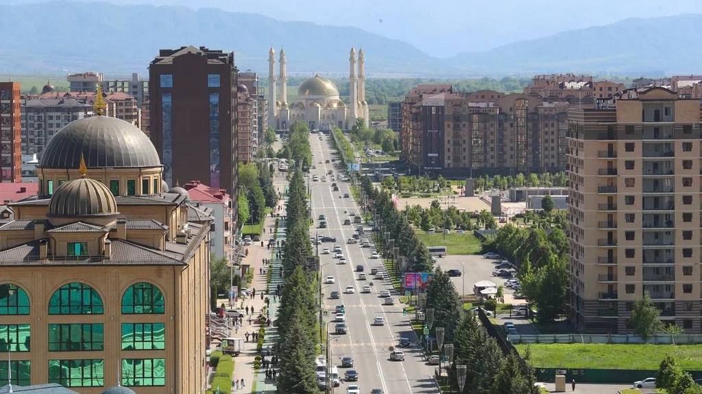 Столице Ингушетии сегодня исполняется 32 года