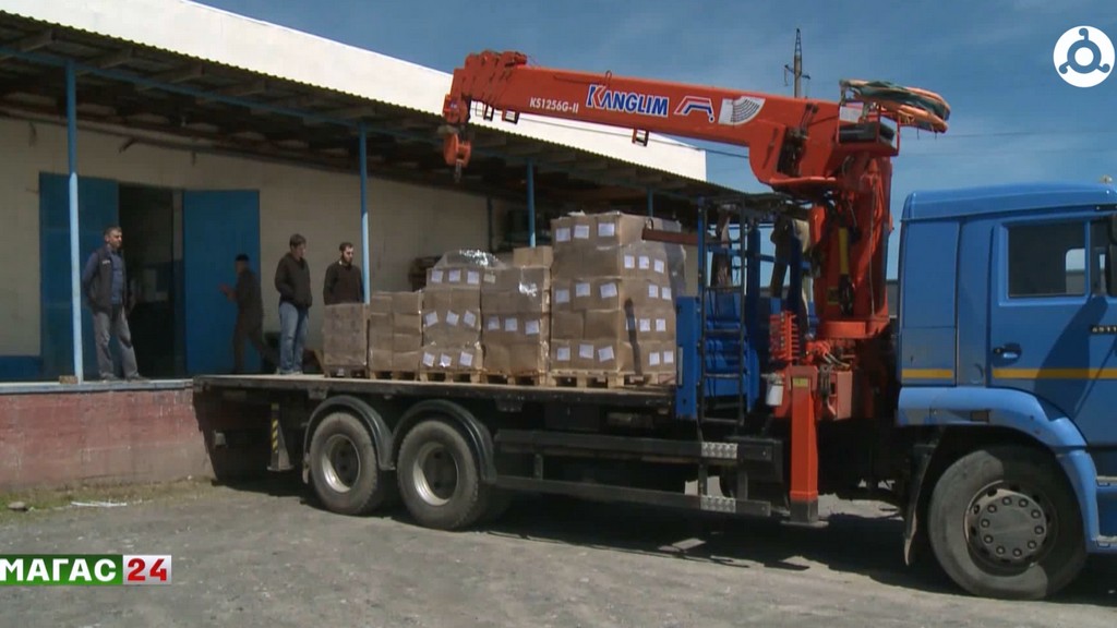 Сотрудники УФСБ и Народный фронт Ингушетии направили бойцам более пяти тонн гумпомощи