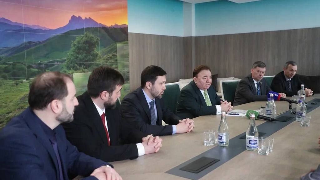 Глава Ингушетии посетил Академию цифрового развития в Магасе