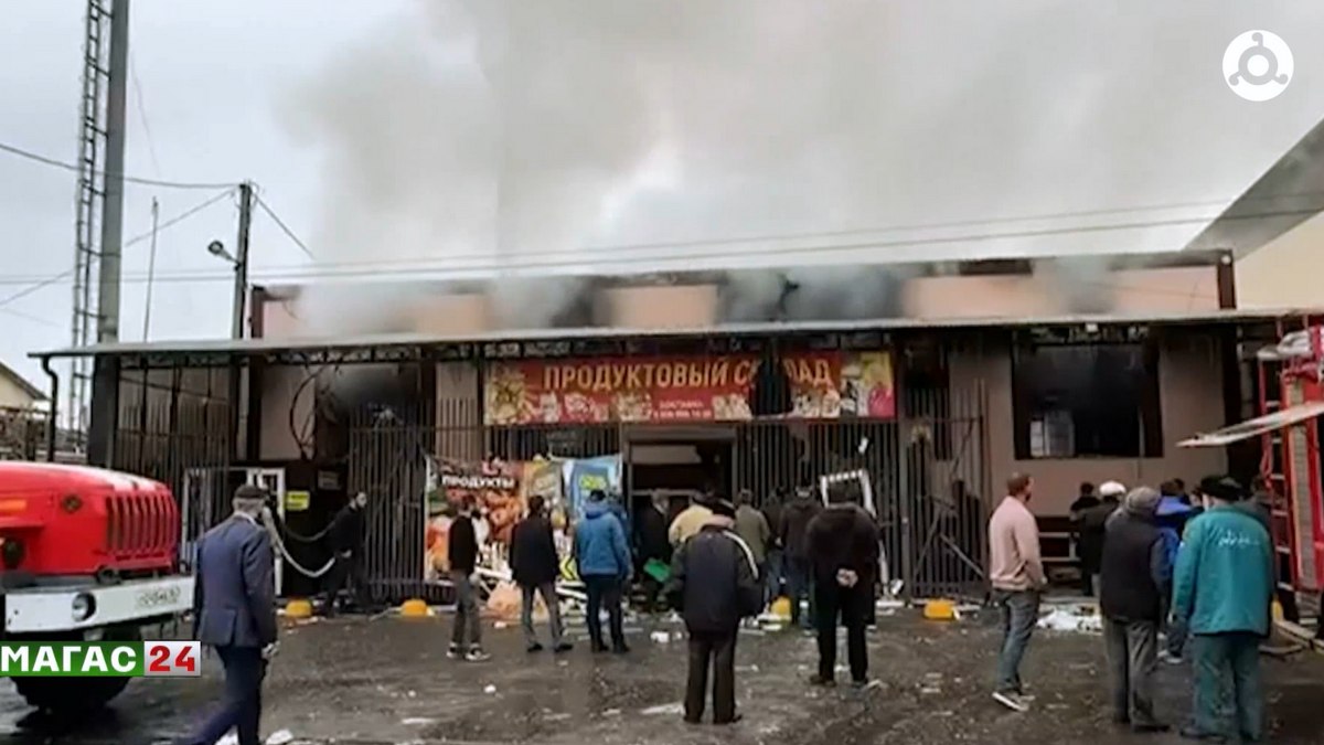 В Плиево Ингушетии ликвидировали крупный пожар в магазине