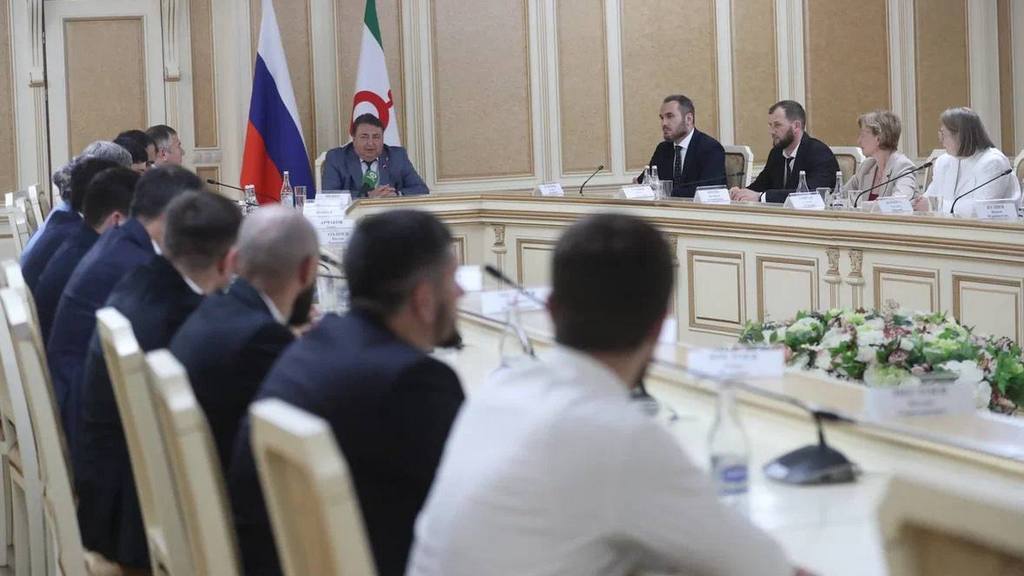 В Ингушетии вручили дипломы выпускникам программы "Путь героя"