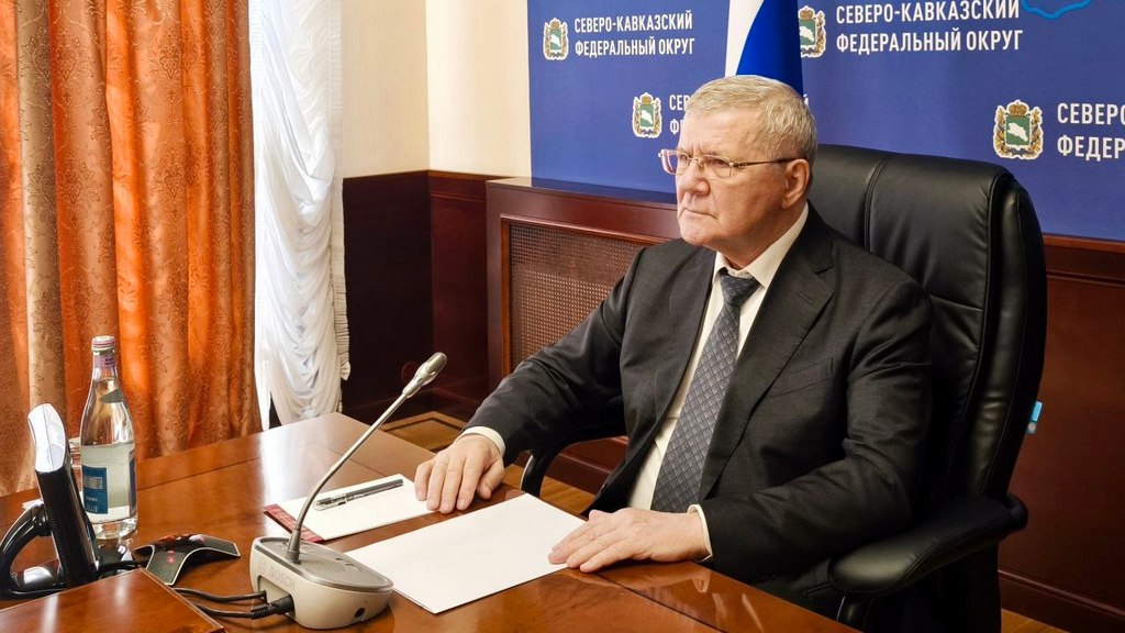 Юрий Чайка поздравил жителей СКФО с Днём Героев Отечества