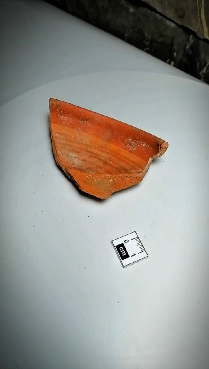 Фрагмент древней керамики нашли археологи в горной Ингушетии