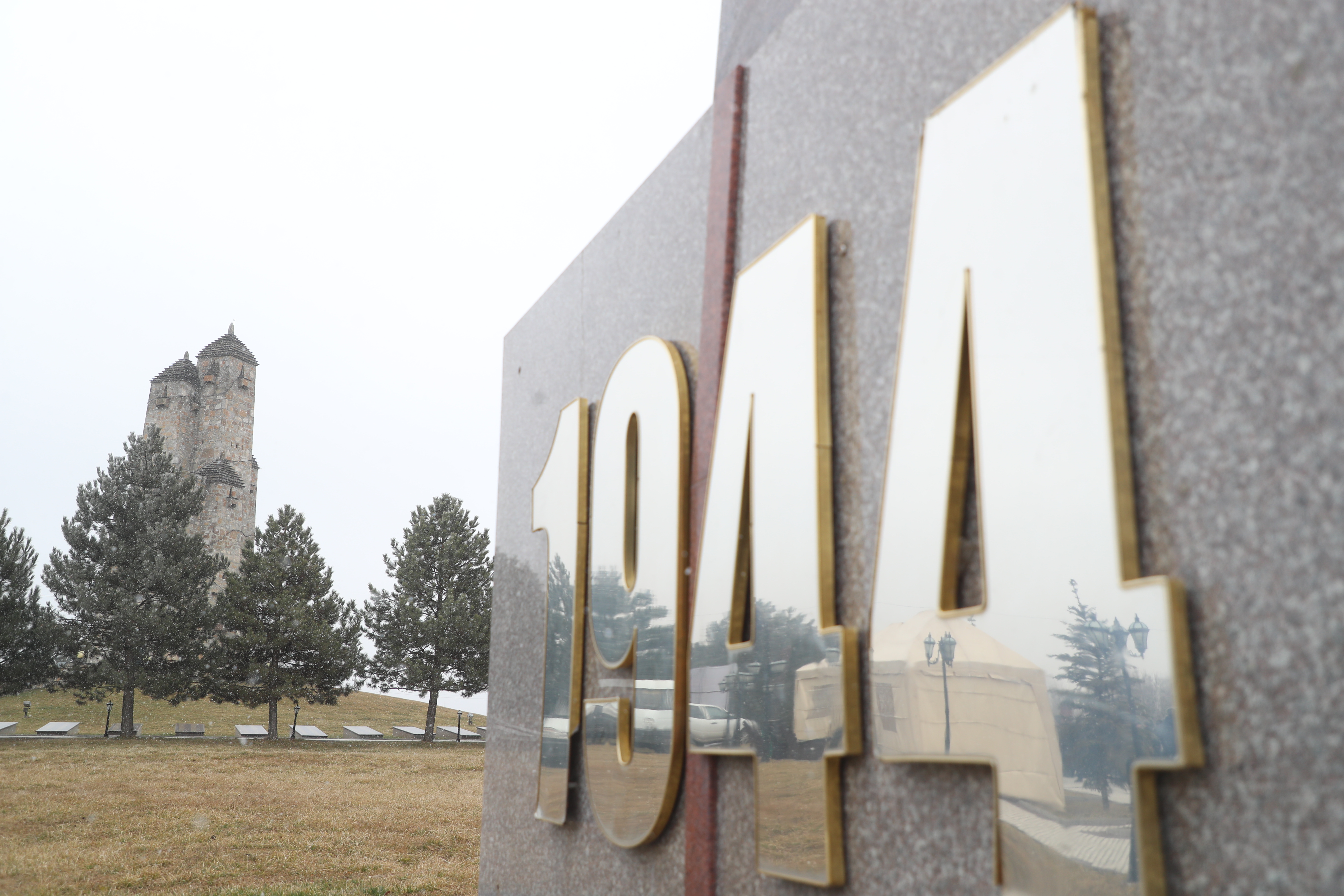 В Ингушетии прошел траурный митинг, посвященный памяти жертв депортации