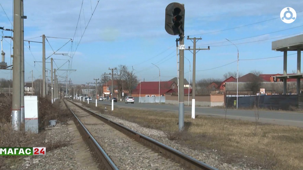 Железная дорога стала препятствием для передвижения в ингушском микрорайоне "Радужное"