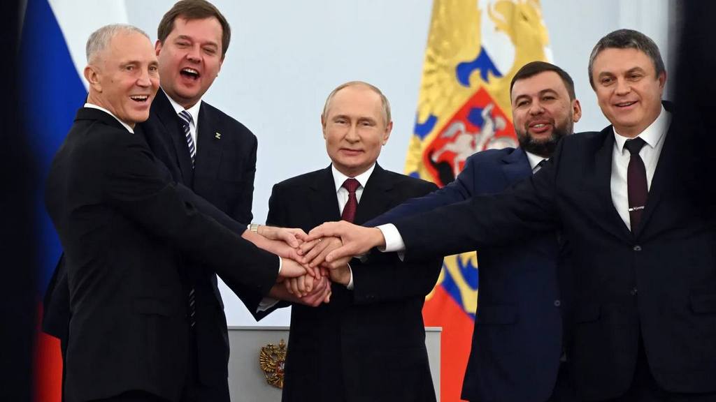 30 сентября - День воссоединения новых регионов с Россией