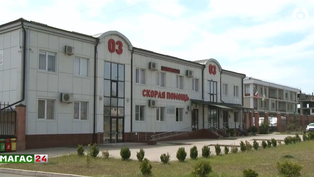 Сотрудники скорой помощи Ингушетии встретили профессиональный праздник на дежурстве
