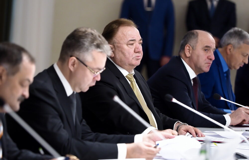 Махмуд-Али Калиматов принял участие в совещании Совбеза России по актуальным вопросам национальной безопасности в СКФО.