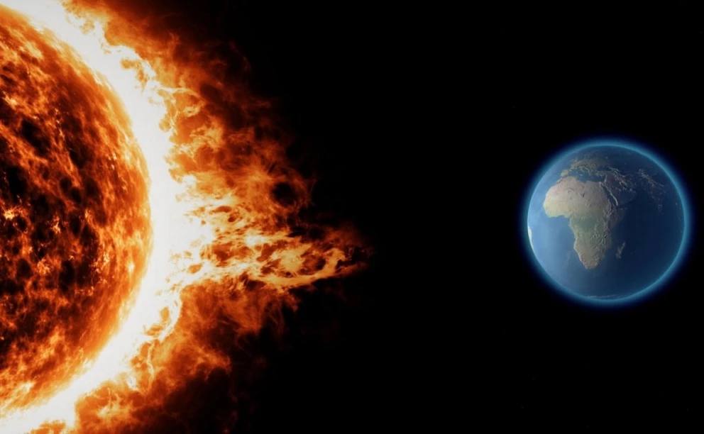 Рекордная вспышка на солнце вызвала сильнейшую магнитную буру на Земле.
