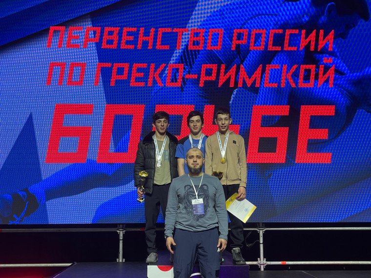 Встреча победителя первенства России по греко-римской борьбе.