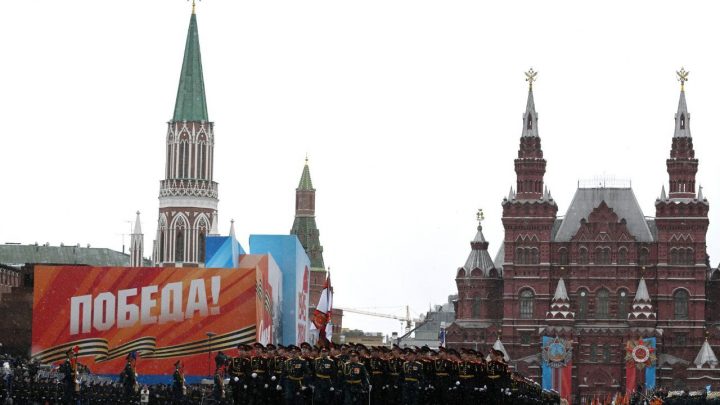 Парад Победы прошел сегодня на Красной площади.