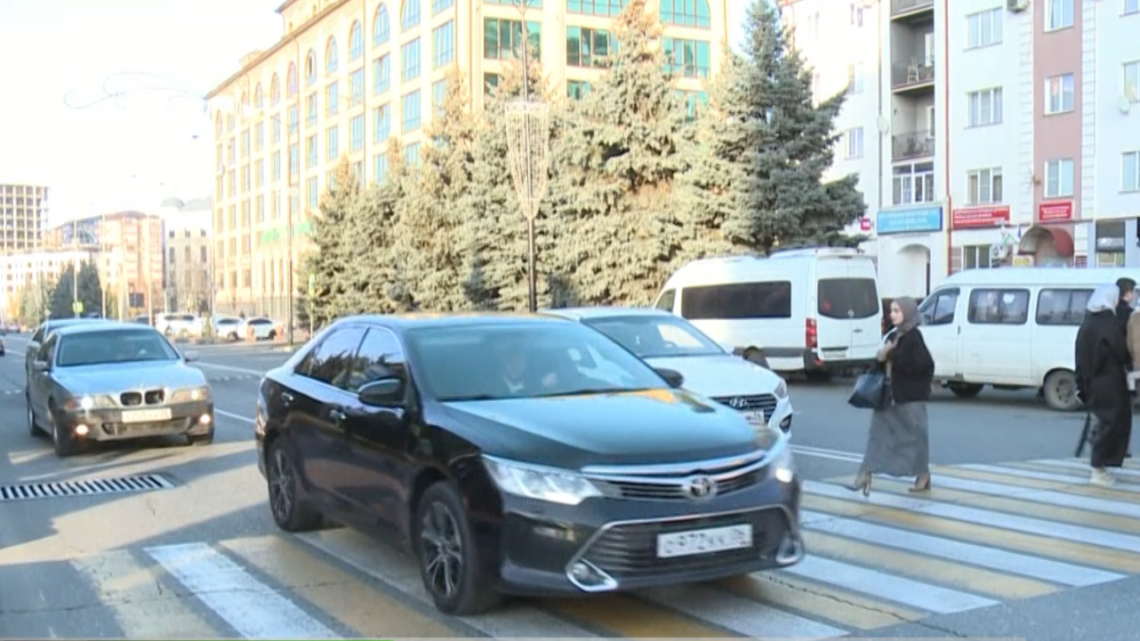 Автомобильные пробки в Магасе в часы пик.